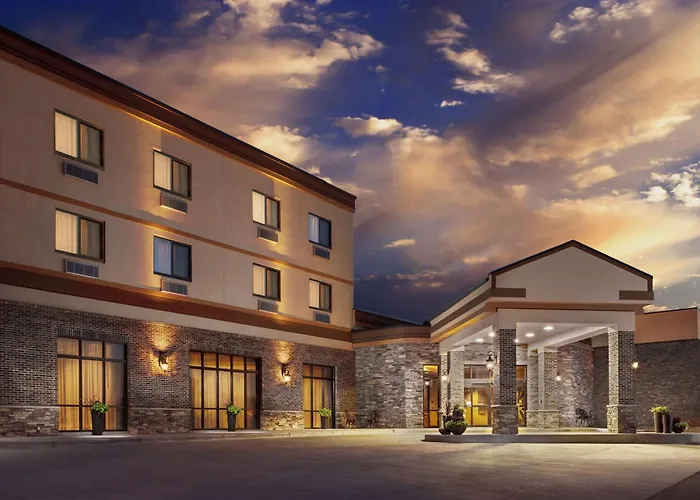 Roosevelt Grand Dakota Surestay Collection By Best Western Dickinson