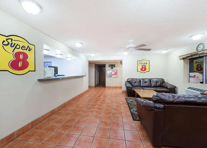 Super 8 By Wyndham Socorro