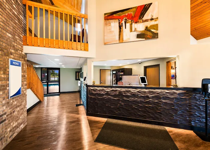 Eagle River Hotels