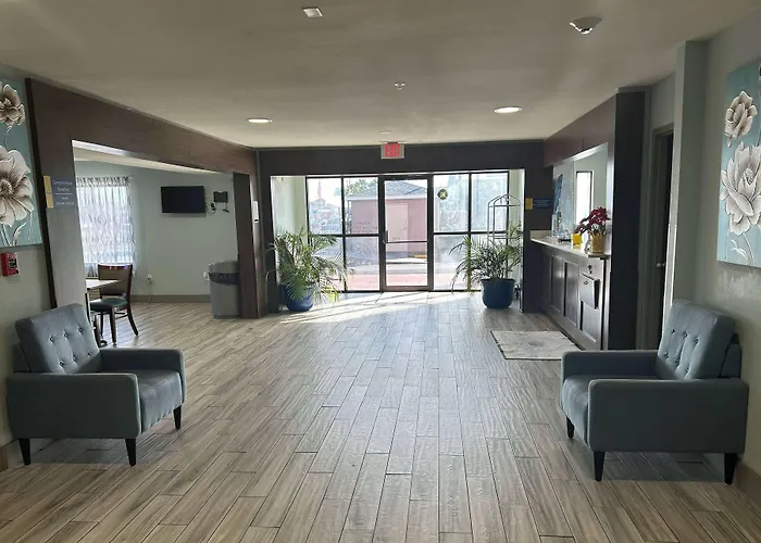 Days Inn By Wyndham Panama City/Callaway