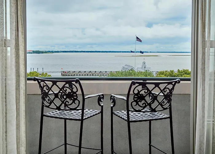 Harbourview Inn