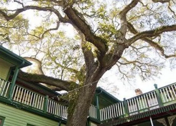 Florida House Inn