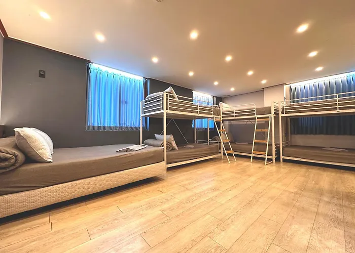 OYO Rooftop Hostel