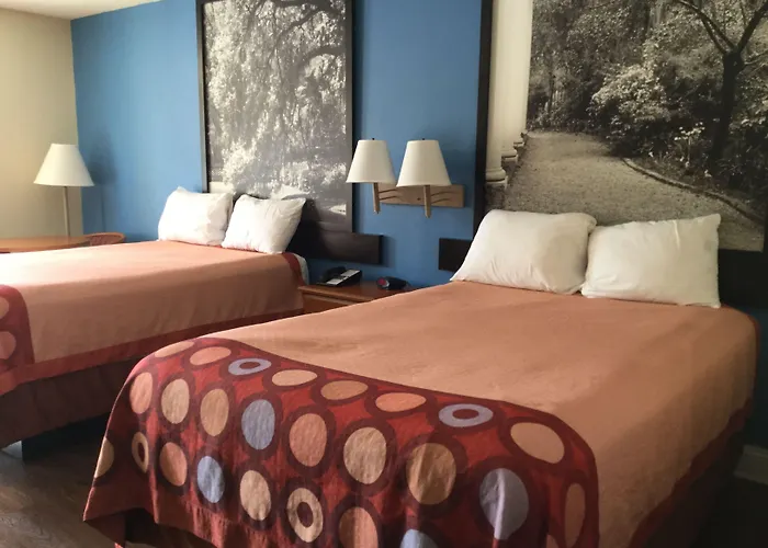 Super 8 By Wyndham Walterboro