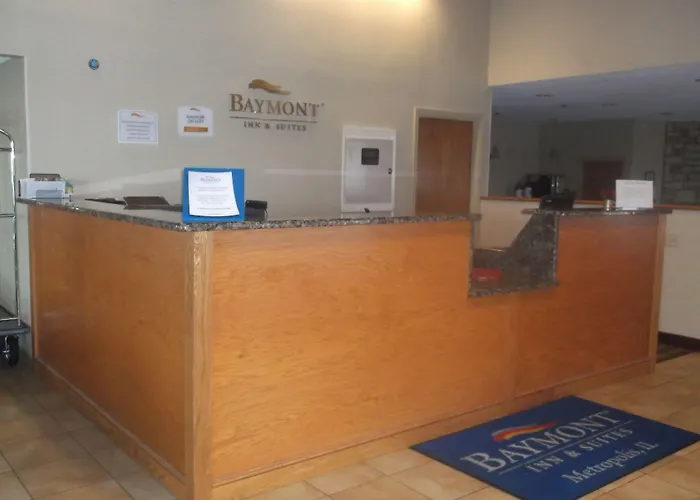 Baymont By Wyndham Metropolis Hotel