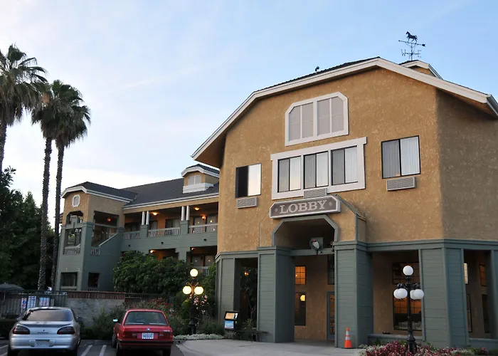 Oak Tree Inn Monrovia