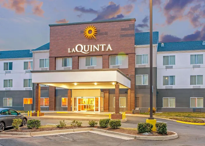 La Quinta By Wyndham Manassas Battlefield Hotel