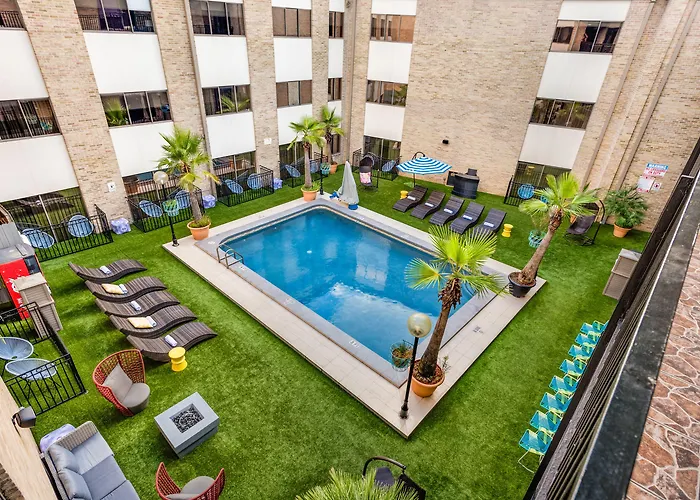 Riverwalk Plaza Hotel San Antonio