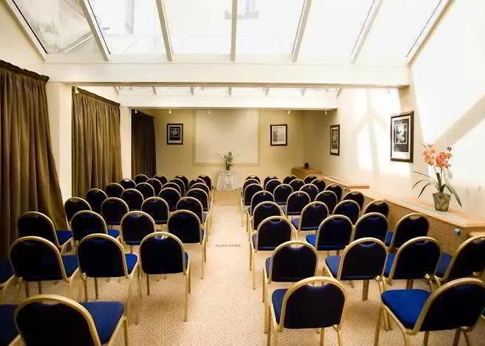 Hotel Le Pera