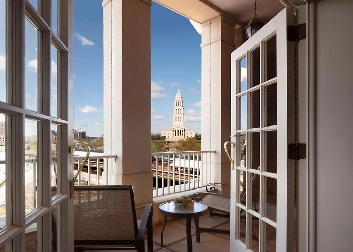 Hilton Alexandria Old Town Hotel