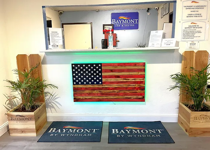 Baymont By Wyndham Hutchinson