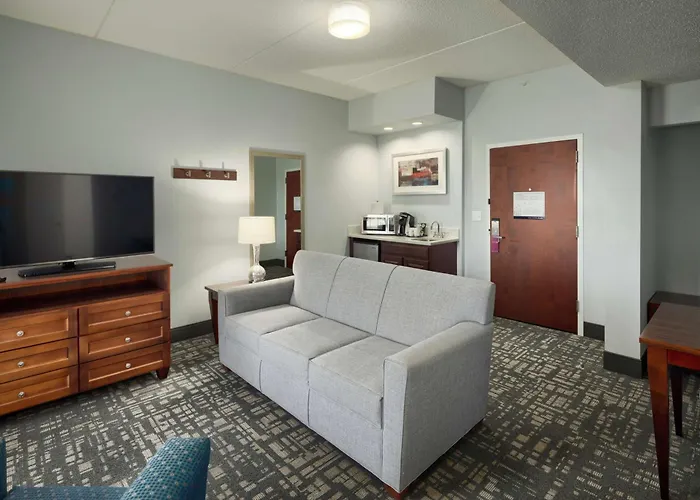 Hampton Inn Louisville Northeast