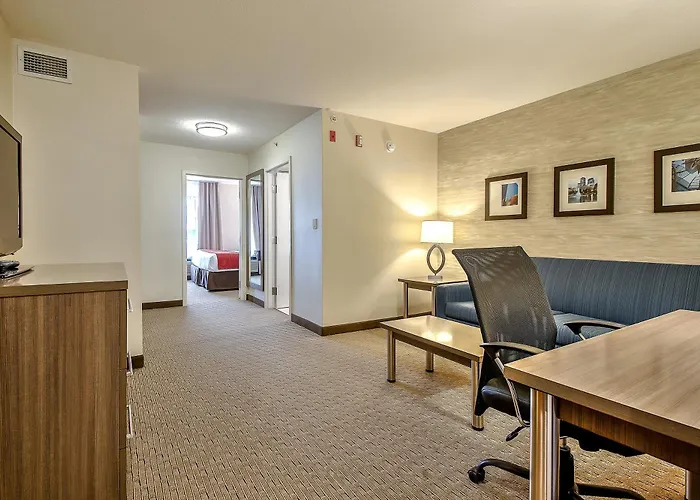 Comfort Inn & Suites South Calgary