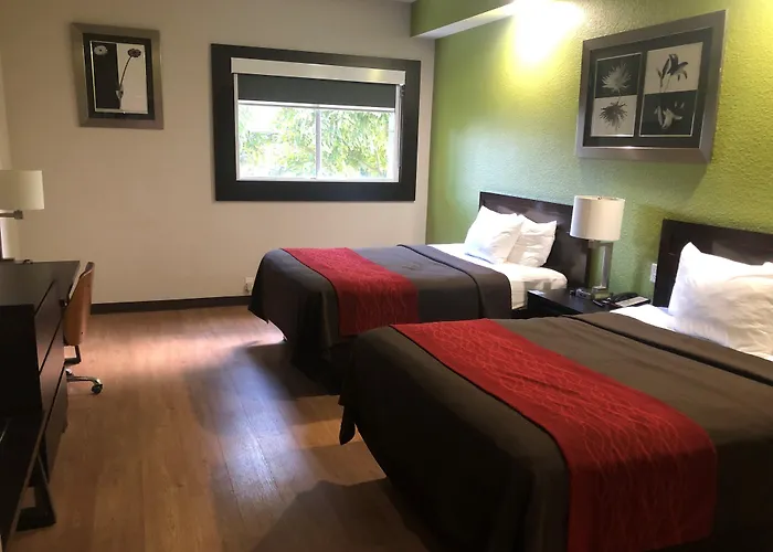 Days Inn & Suites By Wyndham Bonita Springs North Naples