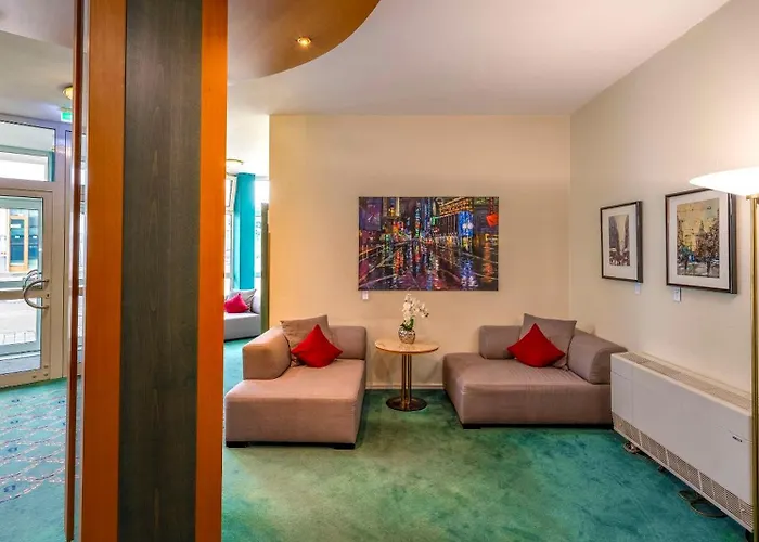 PLAZA Hotel Blankenburg Ditzingen, Sure Hotel Collection