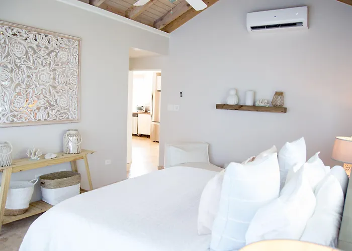 Villa Montaña Beach Resort