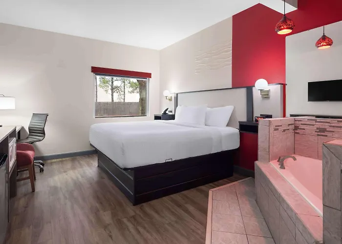 Ramada By Wyndham Locust Grove
