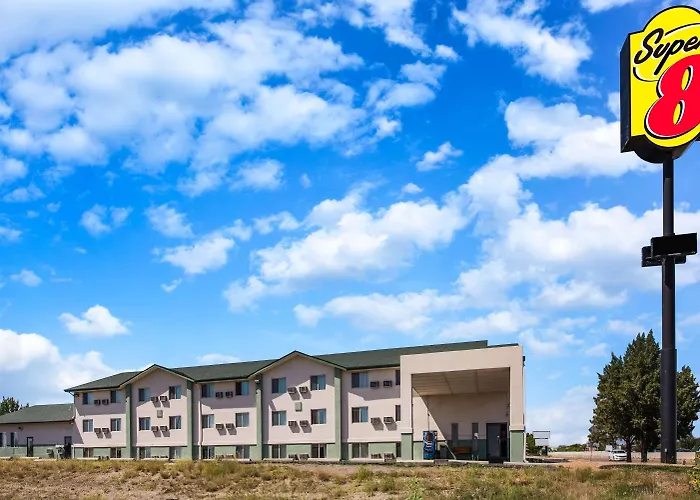 Super 8 By Wyndham Pueblo Hotel