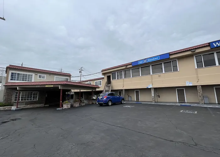 Inn At Bayshore