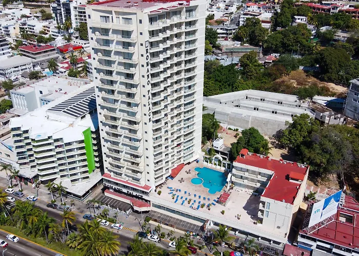 Romano Palace Acapulco