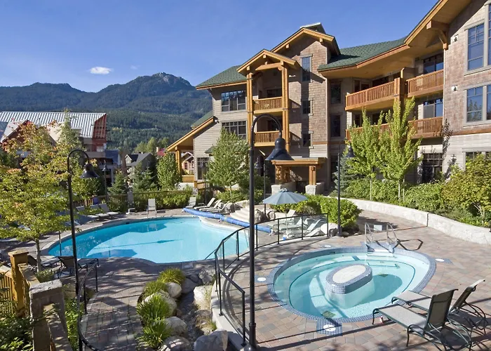 First Tracks Lodge, By Lodging Ovations
