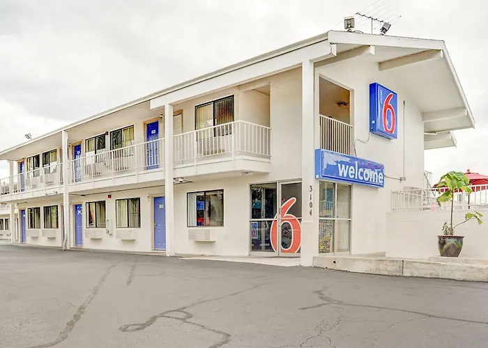 Motel 6-Portland, OR - Central