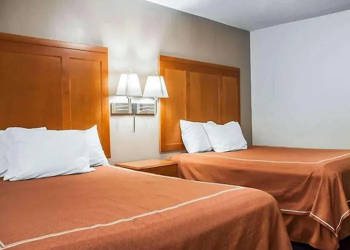 Rodeway Inn & Suites