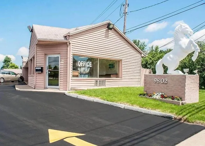 Rodeway Inn & Suites