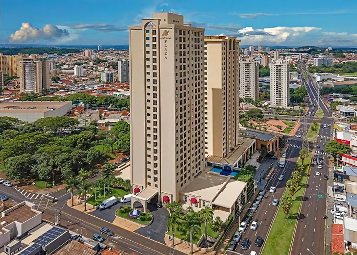 Araucaria Plaza