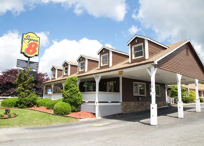 Super 8 By Wyndham Christiansburg