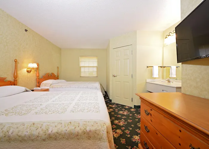 Ourguest Inn & Suites Downtown Port Clinton