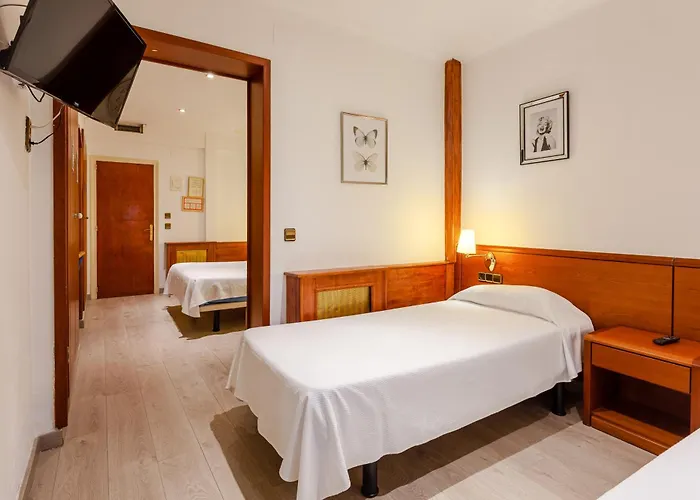 Hotel Checkin Travé Figueras