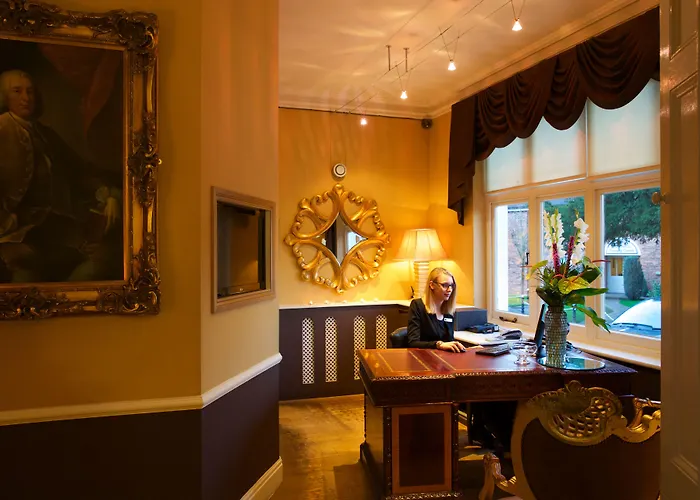 Hallmark Hotel Llyndir Hall, Chester South
