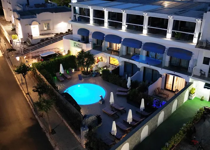 Bougainville Luxury Boutique Hotel