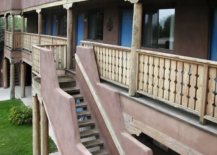 Sun God Lodge