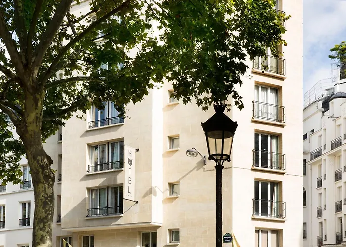 Hotel Le Chat Noir Parijs