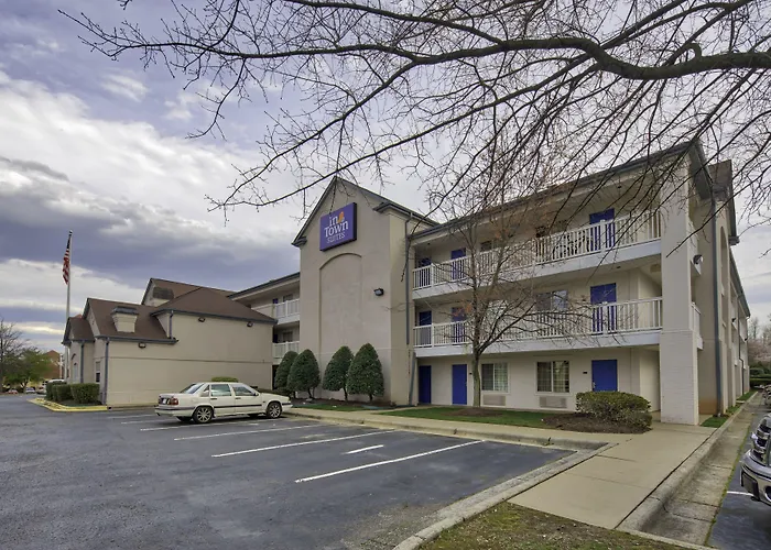 Intown Suites Extended Stay Greensboro Nc - Lanada