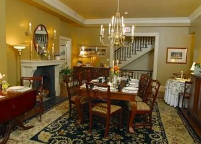 The Sayre Mansion Bed & Breakfast Bethlehem