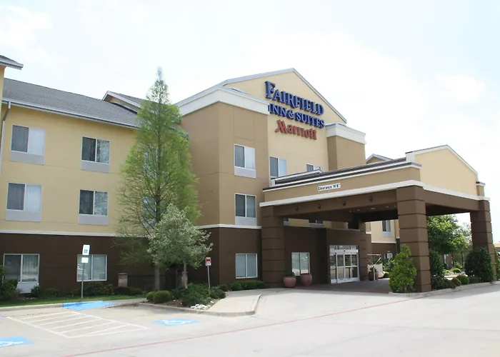 Fairfield Inn & Suites Denton