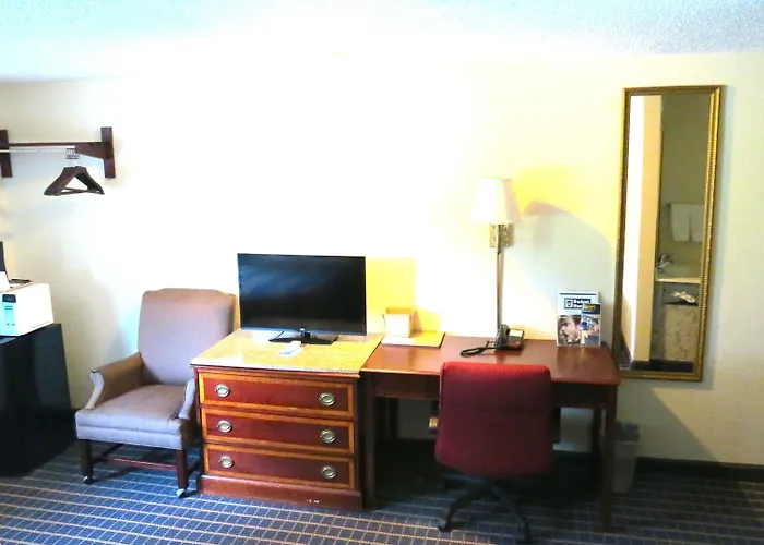 Budget Host Airport Inn Waterville