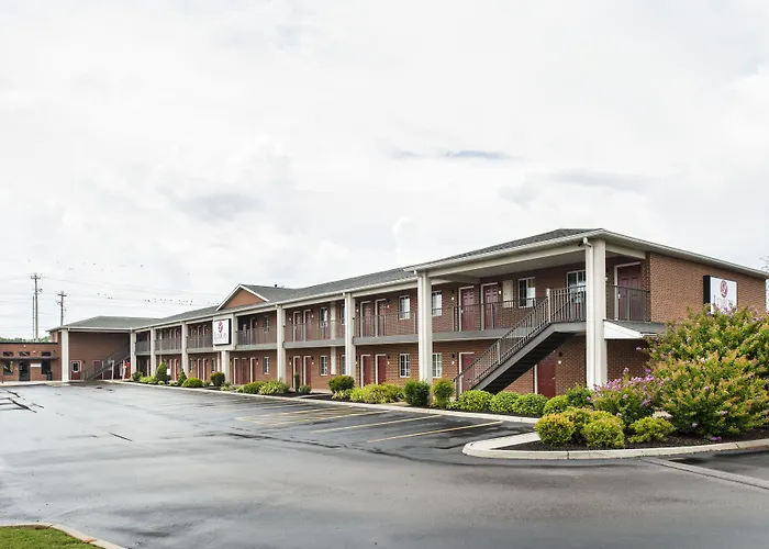 Luxbury Inn & Suites