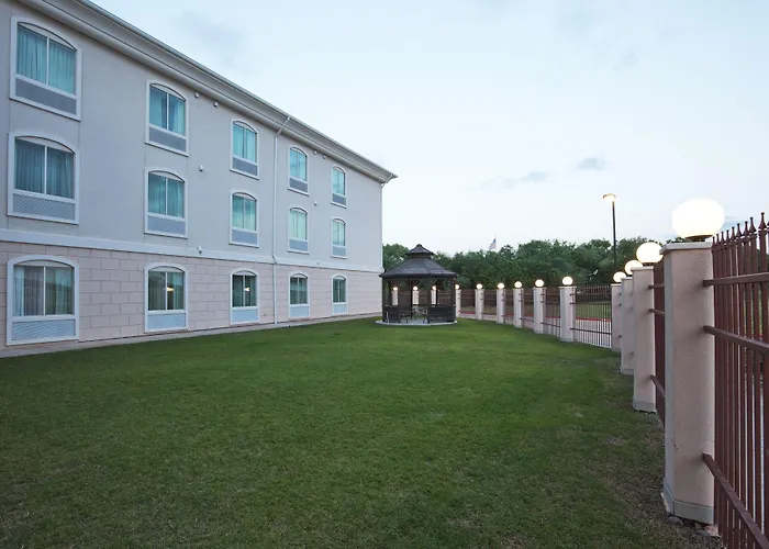 Holiday Inn Express Hotel & Suites Woodward Hwy 270 By Ihg