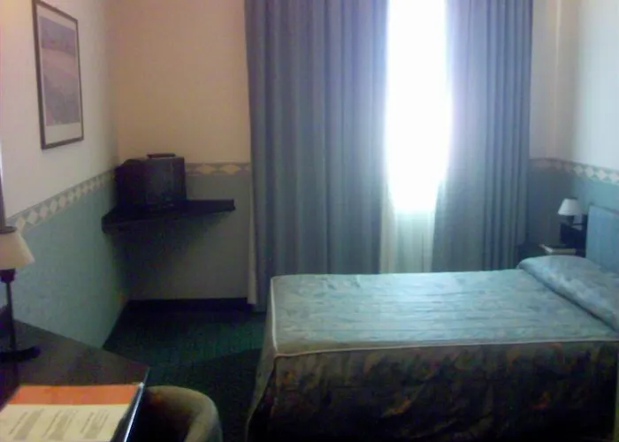 Pacific Hotel Airport