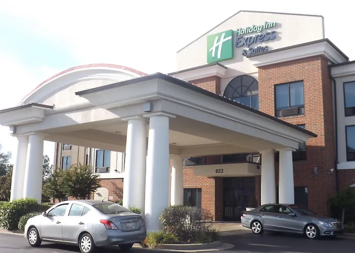 Holiday Inn Express & Suites Dyersburg By Ihg