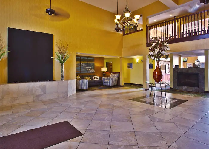 Holiday Inn Express Hotel & Suites Petoskey By Ihg