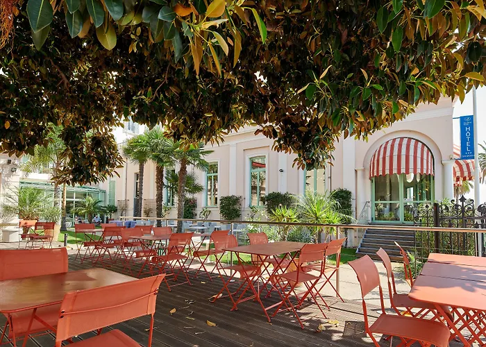 Hotel Vacances Bleues Balmoral Mentone