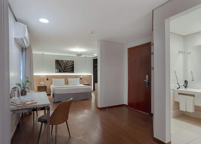 Jk Premium Hotel E Eventos Londrina