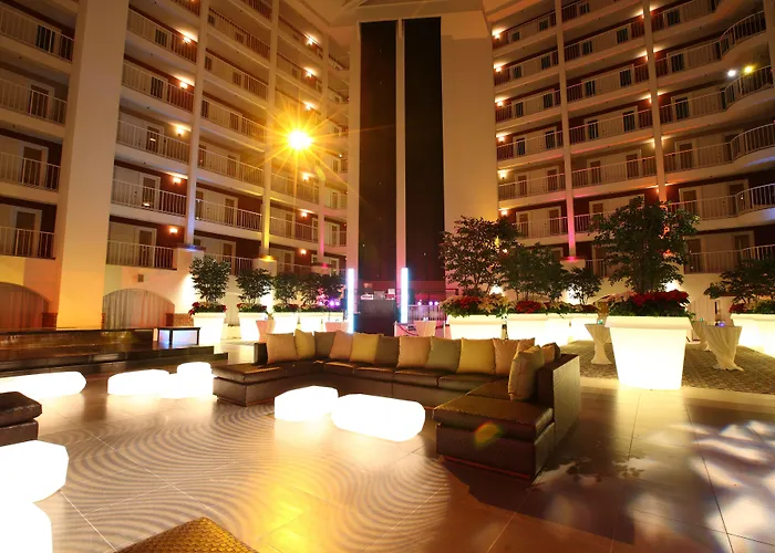Hotelumiere At The Arch, A Caesars Destination