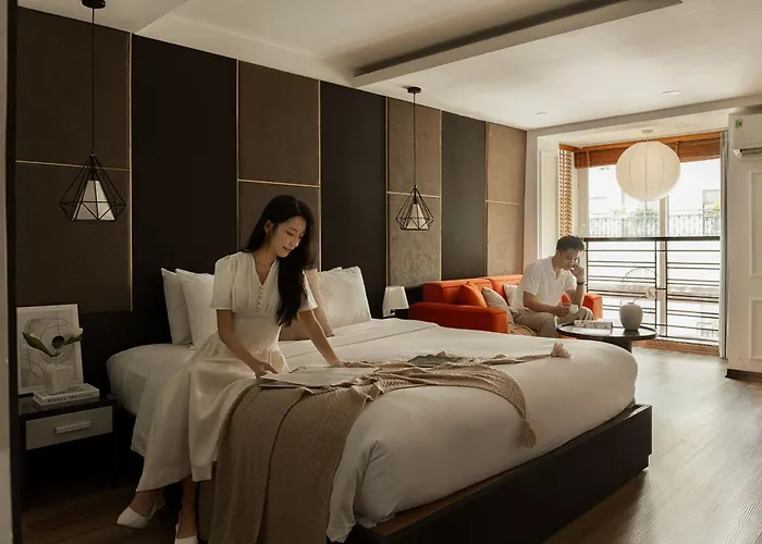 Keypad Hotel - 24 Hang Ga