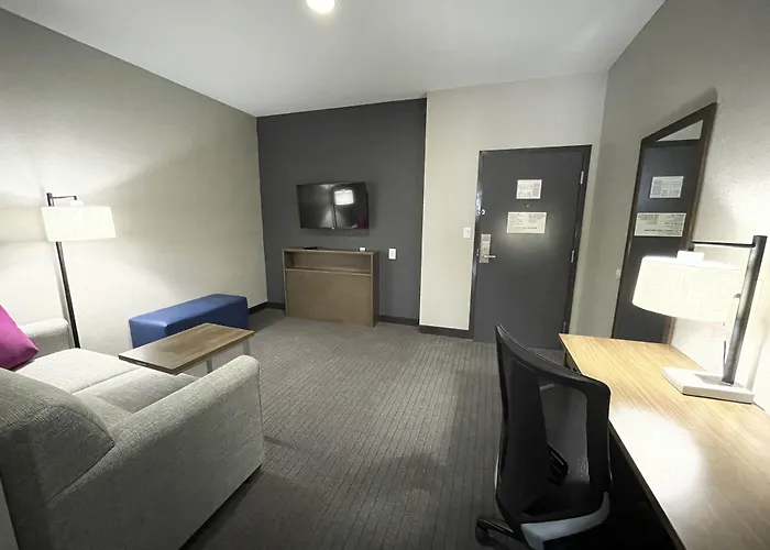 La Quinta Inn & Suites By Wyndham Augusta Fort Eisenhower